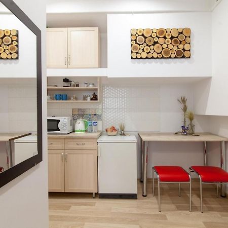 Apartment On Krakivska Street ลวีฟ ภายนอก รูปภาพ