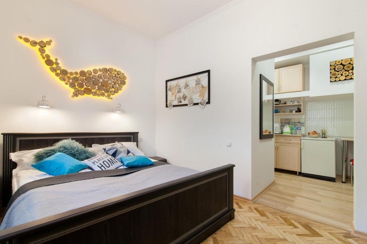 Apartment On Krakivska Street ลวีฟ ภายนอก รูปภาพ