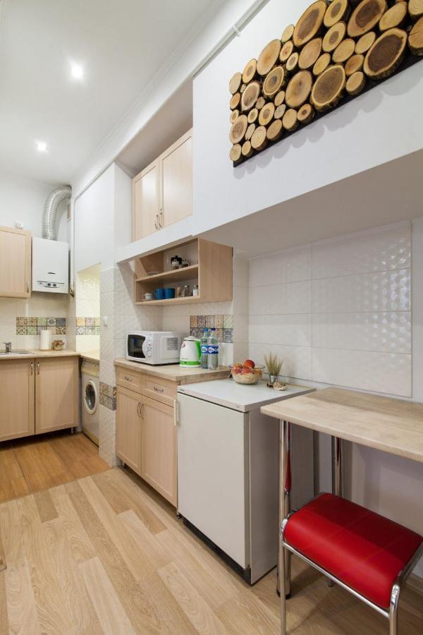 Apartment On Krakivska Street ลวีฟ ภายนอก รูปภาพ